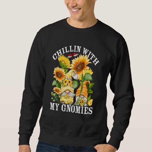 Chillin mit meinen Gnomen und Frühlingsblütengenom Sweatshirt (Vorderseite)