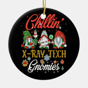Chillin mit meinen X Ray Tech-Gnomen drei Gnomen C Keramik Ornament