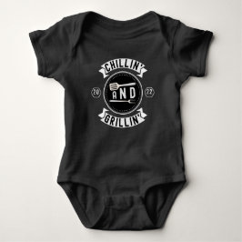Chillin und Grillin Funny Outdoorsommer GRILLEN Baby Strampler