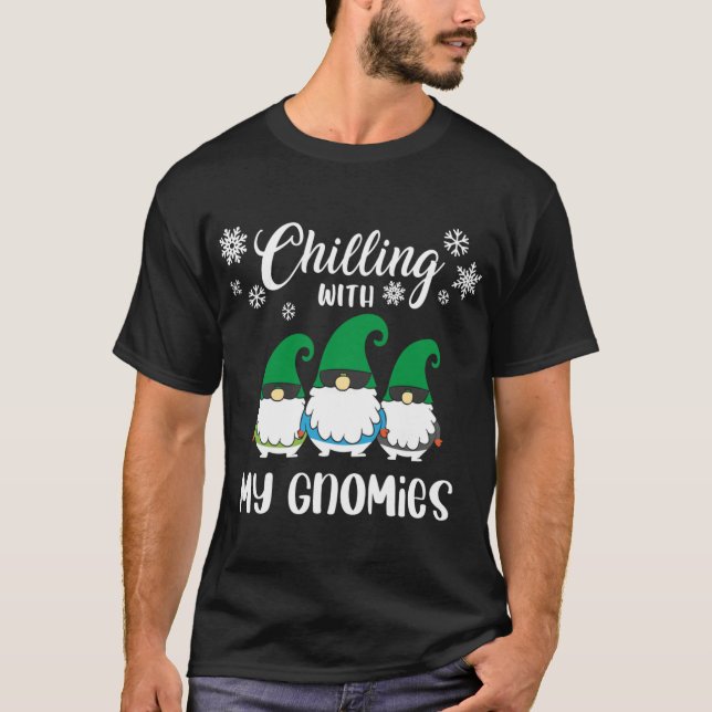 Chillin with My Gnomies Christmas Funny Gnomes Squ T-Shirt (Vorderseite)