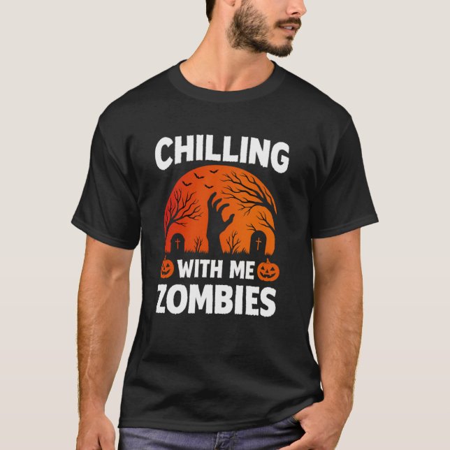 Chilling Designs _ Unique Halloween Apparel T-Shirt (Vorderseite)