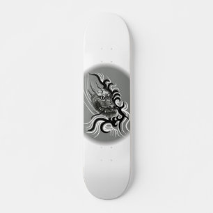 China Dragon im Tattoostil Skateboard