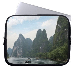 China, Guilin, Li-Fluss, Flussboote säumen den Laptopschutzhülle