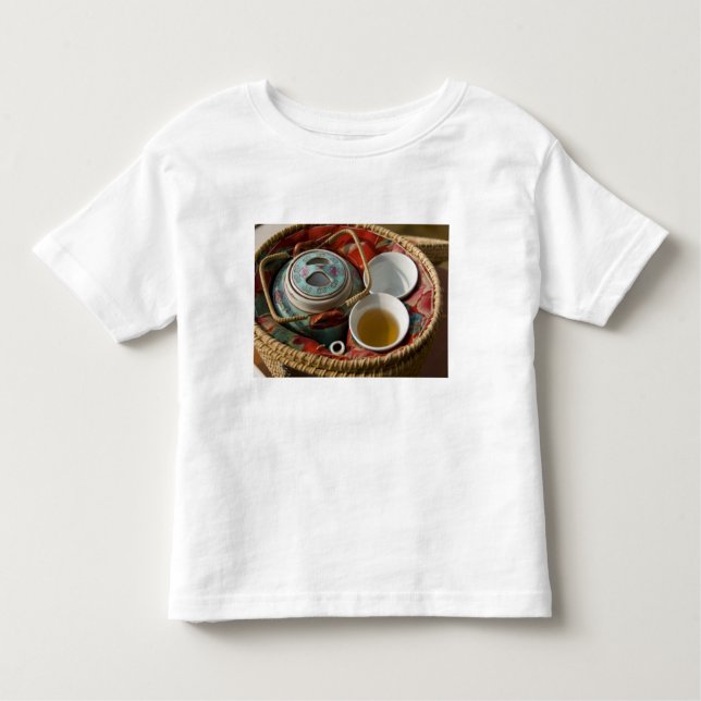 China, Hongkong. Traditionelles chinesisches Teeke Kleinkind T-shirt (Vorderseite)