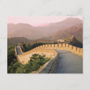 China, Kreis Huairou, Sonnenuntergang über der Postkarte