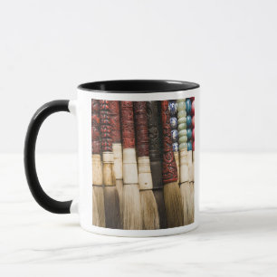 China, Shanghai. Chenghuang Miao-Pinsel Tasse