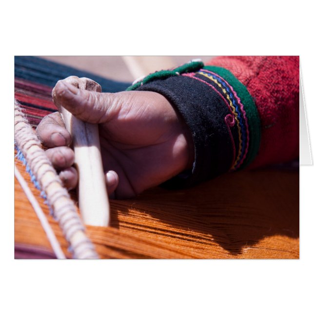 Chincheros Frau, die Alpakagarn 3 macht (Vorderseite (Horizontal))