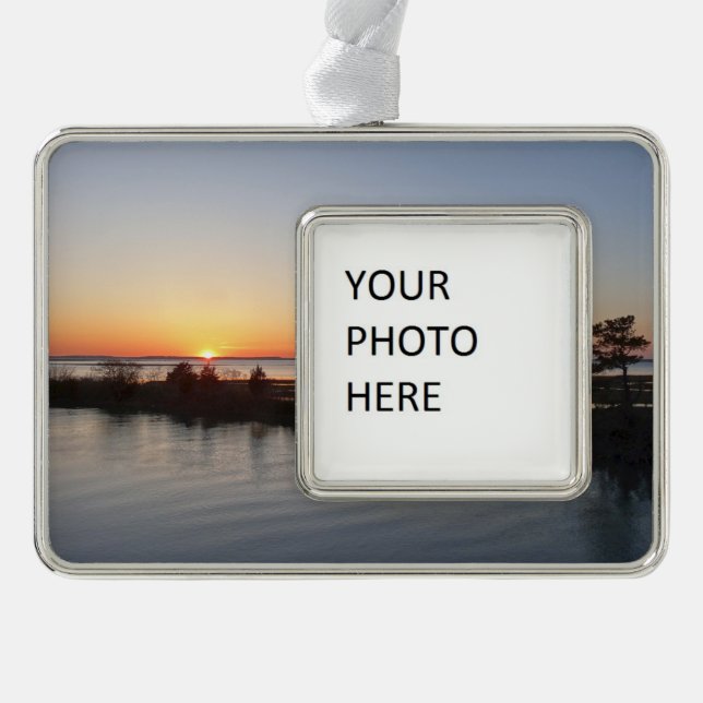 Chincoteague Sunset I Virginia Landschaft Rahmen-Ornament Silber (Vorderseite)