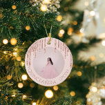 Chineanera Zoll Foto Rose Gold Rosa Glitzer Keramik Ornament<br><div class="desc">Ein Ornament für eine mädchenhafte und glamouröse Quinceañera,  15. Geburtstag. Eine Rose Gold,  rosa Hintergrund und verziert mit Rose Gold Imitate Glitzer Tropfen,  Farbe Tropfen aussehen. Personalisieren und fügen Sie ein Foto,  Alter und ein Datum. Dunkle Rose goldfarbener Text. Perfekt als Party Dekoration,  Gunst,  Sake oder als Geschenk.</div>