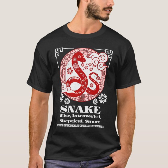 Chinese Zodiac Snake Personality T-Shirt (Vorderseite)