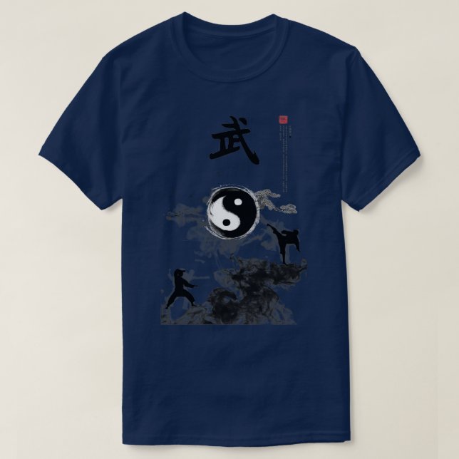 Chinesische Kung Fu Mountain Scene Calligraphy T-Shirt (Design vorne)