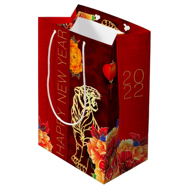 Chinesische Tiger-Papier-schneiden Peonies New Yea Mittlere Geschenktüte (Rückseite Schrägansicht)