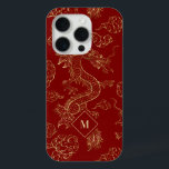 Chinesischer Drache Gold und Dunkelrot Case-Mate iPhone Hülle<br><div class="desc">Chinesisches Drachenmuster in Gold über einem dunkelroten Hintergrund. Benutzerdefiniertes und optionales Monogramm</div>