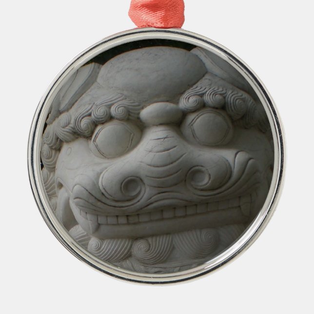 Chinesischer Foohund Ornament Aus Metall (Vorne)