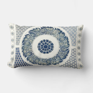 Chinesisches Medaillon: Indigoblaue Chinoiserie Lendenkissen