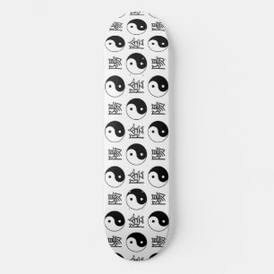 Chinesisches Muster des weißen Yinyang-Symbols Skateboard