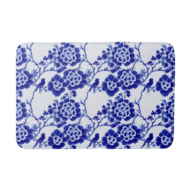 Chinoiserie Blue und White Bird Floral Hampton Badematte (Vorderseite)