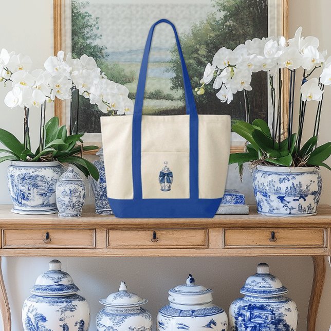 Chinoiserie Ginger Jar mit Blue Bow Contrast Trim Tragetasche (Ginger Jar contrast trim boat tote bag with custom initials monogram)