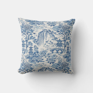 Chinoiserie-Pagode und Vögel Blaues Blumendesign Kissen