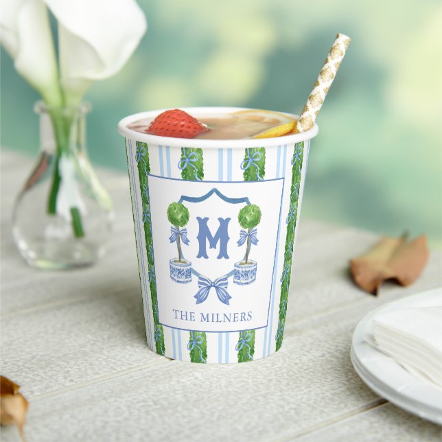 Chinoiserie Wasserfarben Wappen Topiary Monogram Pappbecher (In Situ)