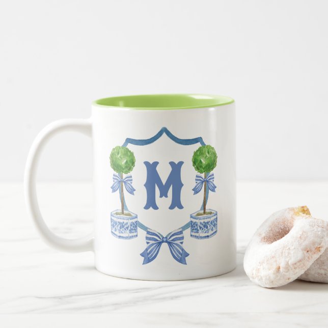 Chinoiserie Wasserfarben Wappen Topiary Monogram Zweifarbige Tasse (Mit Donut)