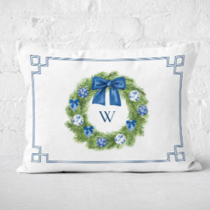 Chinoiserie-Weihnachtskranz monogrammiert Dekokissen
