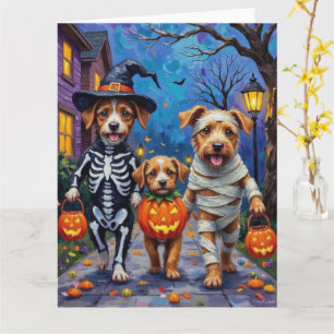 Chinook-Hunde beim Trick-or-Treaten Halloween-Kost Karte