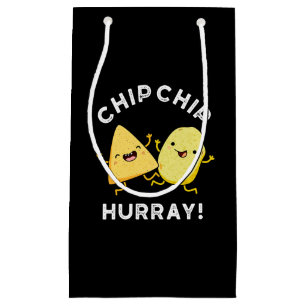 Chip Chip Hooray Funny Happy Crisps Pun Dark BG Kleine Geschenktüte