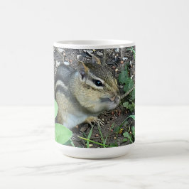 Chipmunk Busy Eating In The Garden Photo Kaffeetasse