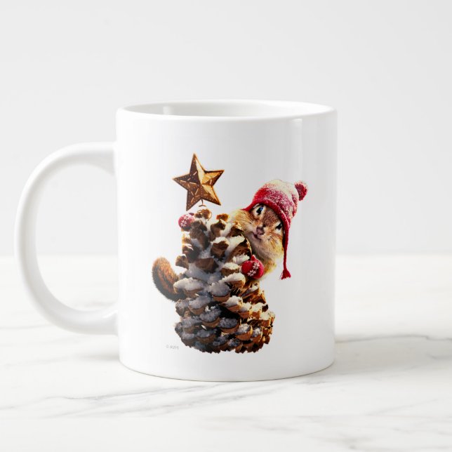 Chipmunk mit Kiefernkronenbaum Jumbo-Tasse (Links)