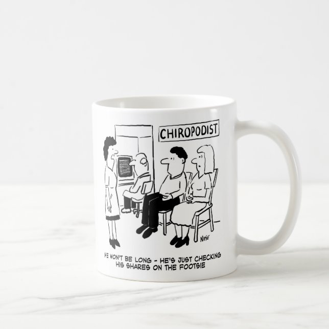 Chiropodist kontrolliert Aktien auf der Footsie Tasse (Rechts)