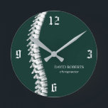 Chiropraktiker Wirbelsäulentherapeut Green Runde Wanduhr<br><div class="desc">Chiropraktiker Wirbelsäule Therapeut Chiro Dunkelgrüne Uhren.</div>