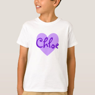 Chloe in Lila T-Shirt