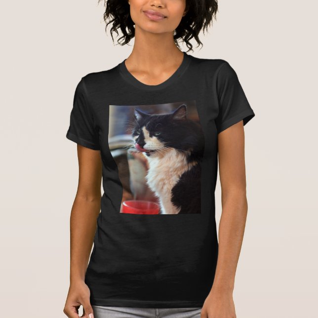 Chloe Licks T-Shirt (Vorderseite)