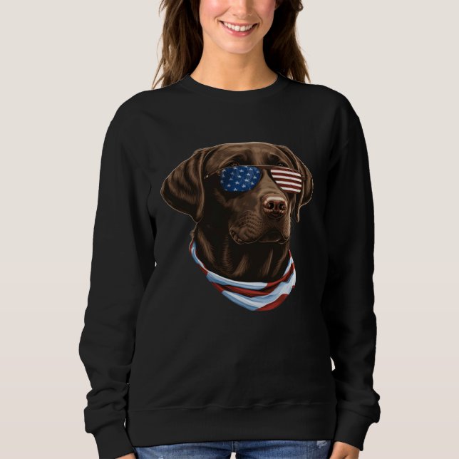 Chocolate Labrador With USA Sunglasses And Flag  1 Sweatshirt (Vorderseite)