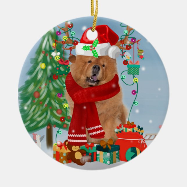 Chow Chow Hund im Schnee mit Weihnachtsgeschenke Keramik Ornament (Vorne)