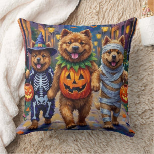 Chow-Chow-Hunde beim Trick-or-Treat Halloween-Kost Kissen