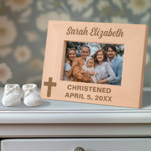 Christening Cross Individuelle Name und Datum Geätzte Rahmen