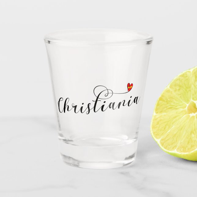 Christiania Flag Herz, Fristaden Christiania Schnapsglas (Vorderseite)