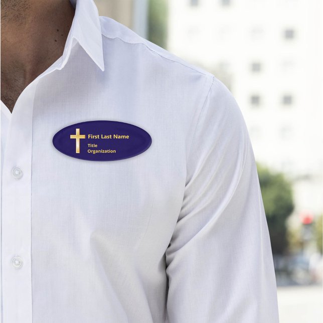 Christliche Goldkreuz-Bezeichnung Namenschild (Modern 3"x2" oval acrylic name tag with magnetic back, Christian gold cross, and custom text.)