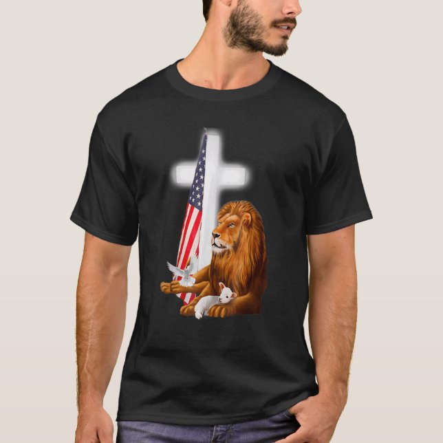 Christliche Patriotische Löwe und Lamm-Kreuztaube T-Shirt (Vorderseite)