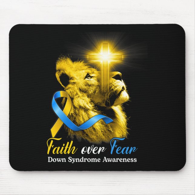 Christliches Löwenkreuzgedanken über Angst-nunter- Mousepad (Vorne)