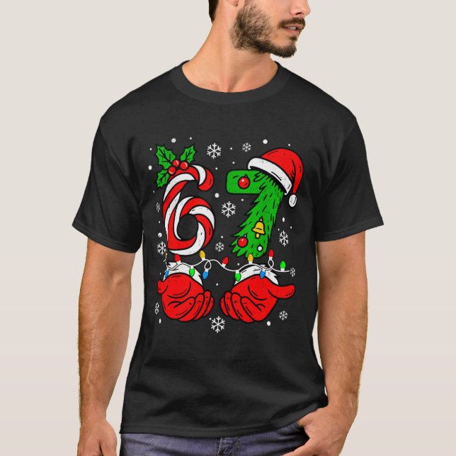 Christmas 67 Candy Cane Six Seven Meme Lights Sant T-Shirt (Vorderseite)