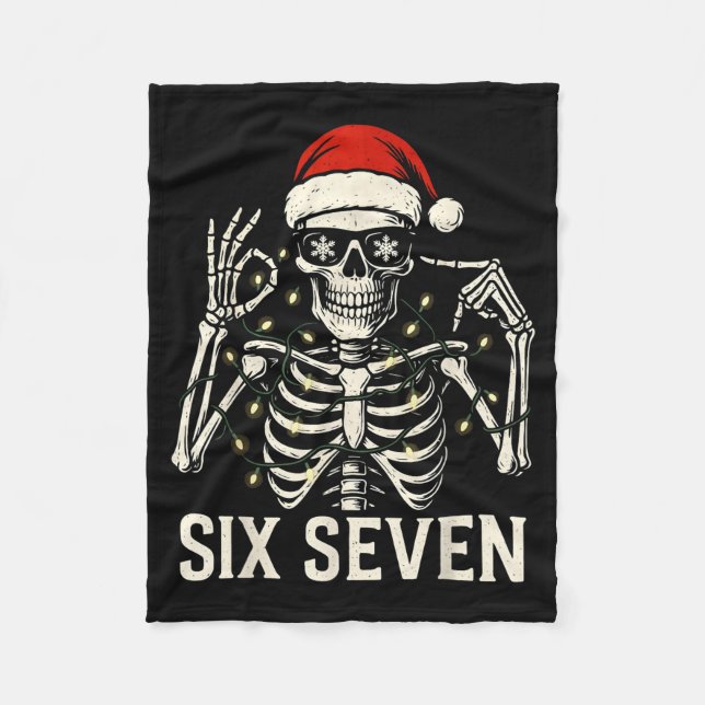 Christmas 67 Meme Skeleton With Santa Hat For Men  Fleecedecke (Vorderseite)