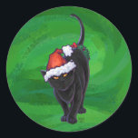 Christmas Black Cat auf Green Runder Aufkleber<br><div class="desc">Tierparade Festival Black Cat in einer Weihnachtsmannmütze über grüne Geschenke und Weihnachtsdekorationen zeigt unsere Originalkunst einer schwarzen Katze von vorne und hinten (wenn möglich) mit einem strukturierten grünen Hintergrund, der von unserem talentierten Kinderillustrator Traci Van Wagoner gemalt wird. Auf vielen unserer skurrilen Schwarzkatzenprodukte sehen Sie, wie diese coole Katze mit...</div>