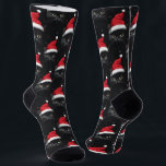 Christmas Black Cat Santa Funny Socken<br><div class="desc">Weihnachts Cat ist hier in seiner Weihnachtsmannmütze bereit Weihnachtsfreuden für alle,  die er trifft! Festlich und unterhaltsam werden diese Socken Ihrem Alltag während der Ferienzeit ein wenig Spaß verleihen.</div>