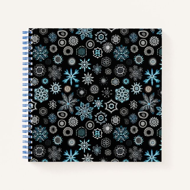 Christmas Blue Snowflakes Notizbuch (Vorderseite)