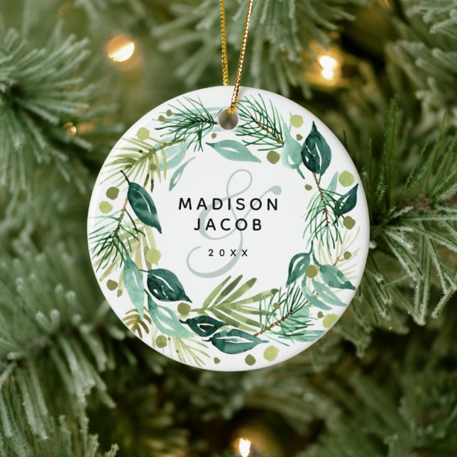 Christmas Boho Greenery Wreath Names Couple Foto Keramik Ornament (Baum)