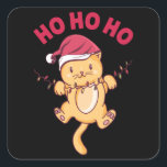 Christmas Cat Ho Ho Ho Quadratischer Aufkleber<br><div class="desc">Phantastisches Weihnachtsdesign mit einer Katze,  die eine Weihnachtsmannmütze trägt,  und der Beschriftung "Ho ho ho ho". Ein perfektes Spiel für die kommenden Weihnachtsferien.</div>