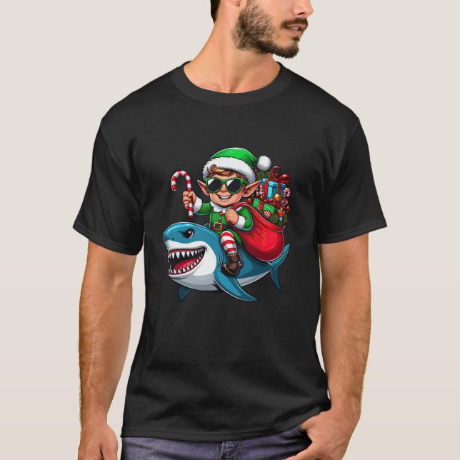 Christmas Elf Riding Shark Santa Hat Candy Cane Xm T-Shirt (Vorderseite)